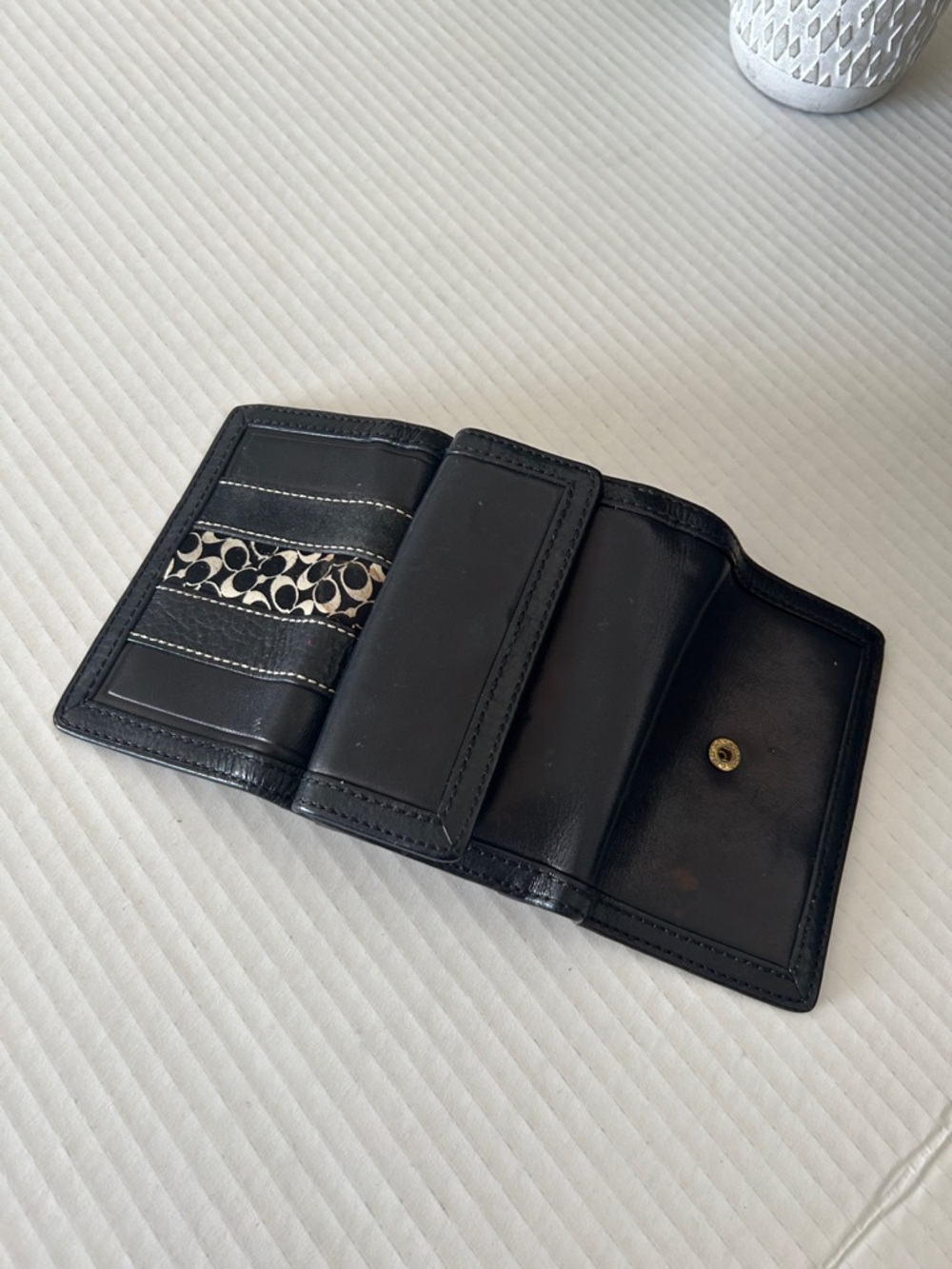 Coach Black Leather Shoulder Bag with Signature Stripe and Matching Wallet - Picture 10 of 17